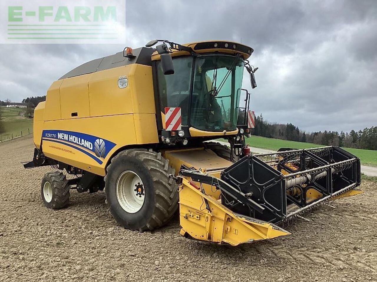 New Holland tc 5070 - Pemanen gabungan: gambar 2 New Holland tc 5070 - Pemanen gabungan: gambar 2