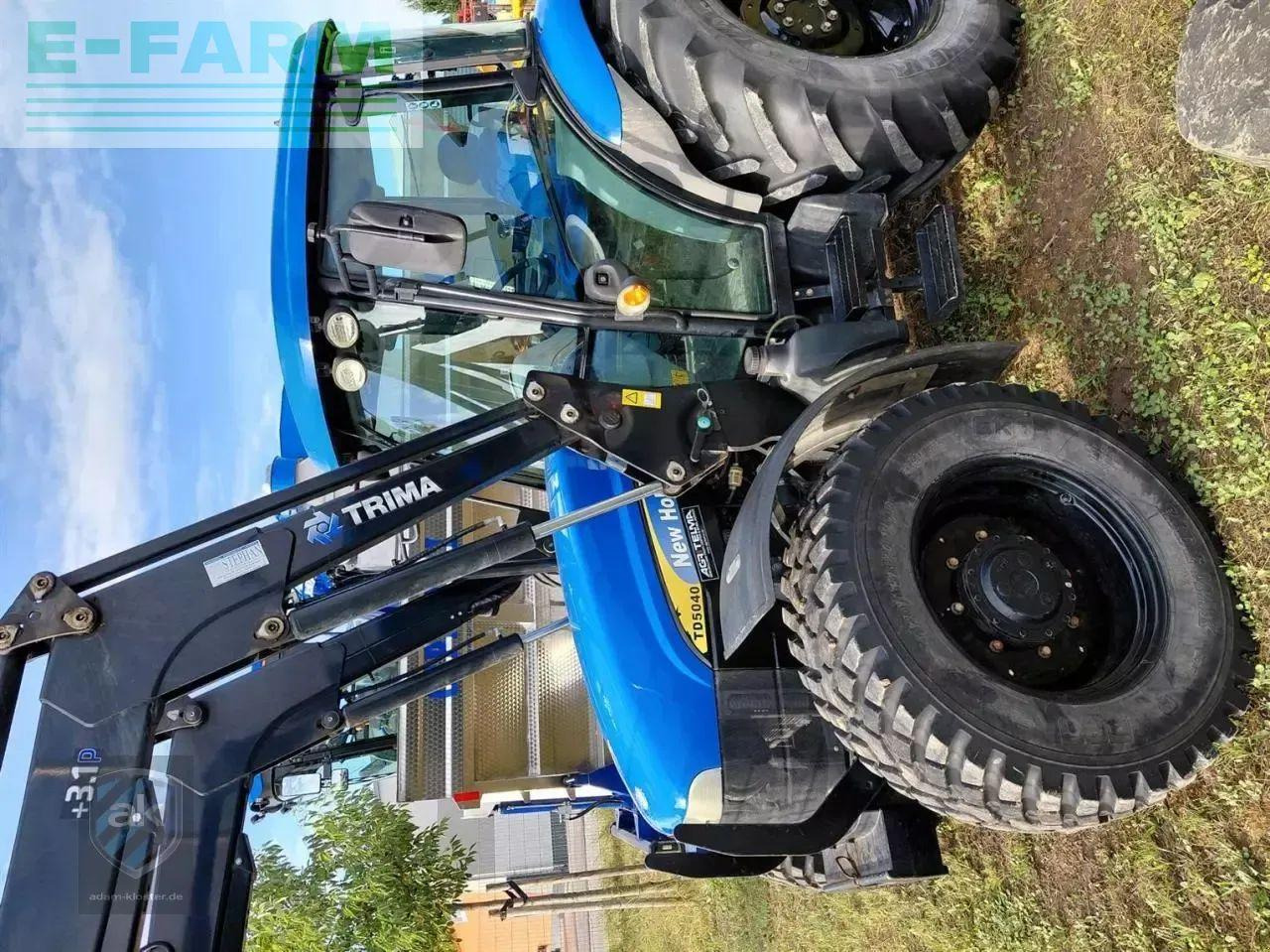 New Holland td5040 - Traktor: gambar 5 New Holland td5040 - Traktor: gambar 5