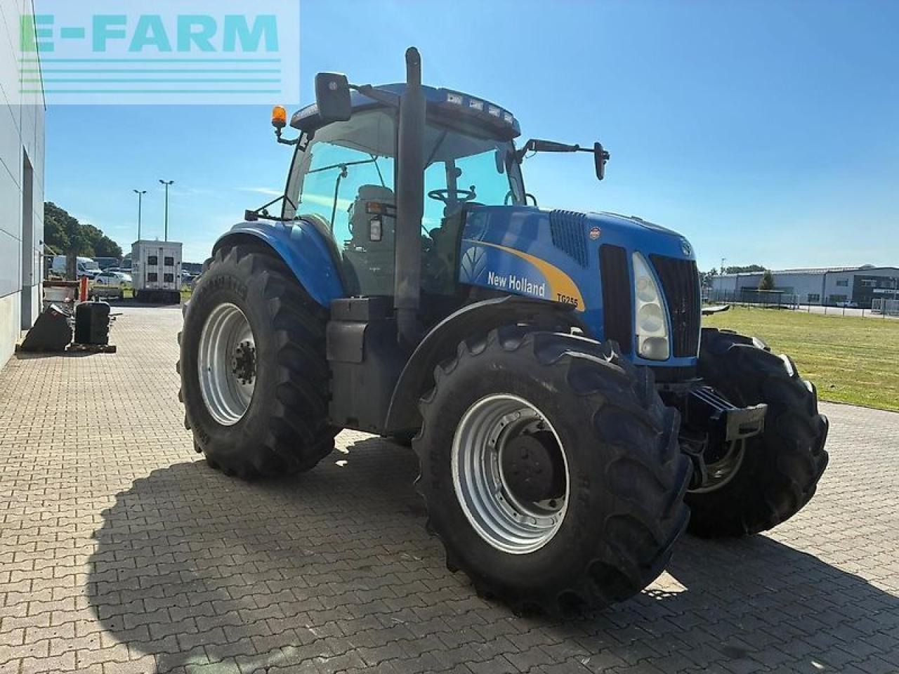 New Holland tg 255 - Traktor: gambar 4 New Holland tg 255 - Traktor: gambar 4