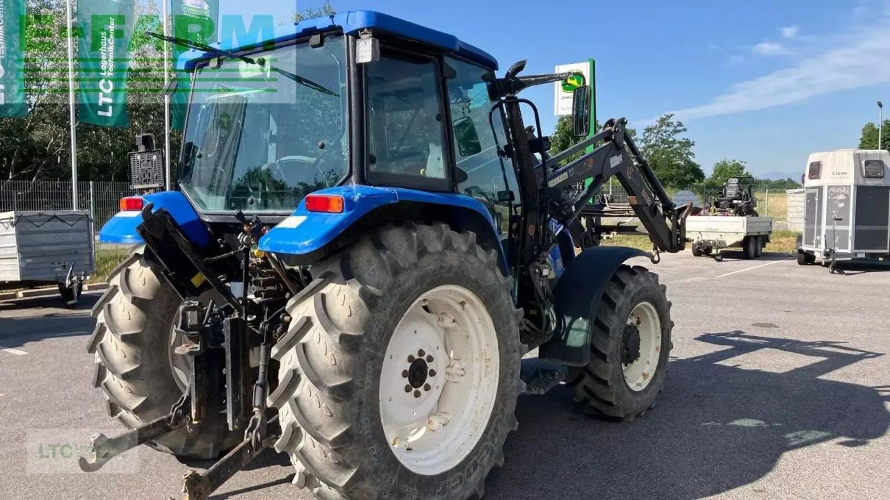 New Holland tl 80 - Traktor: gambar 3 New Holland tl 80 - Traktor: gambar 3