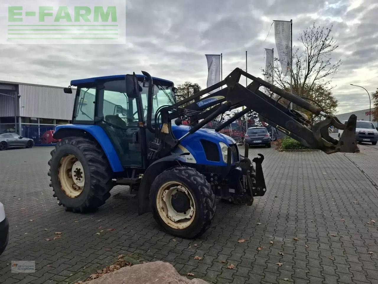 New Holland tla 80 - Traktor: gambar 5 New Holland tla 80 - Traktor: gambar 5