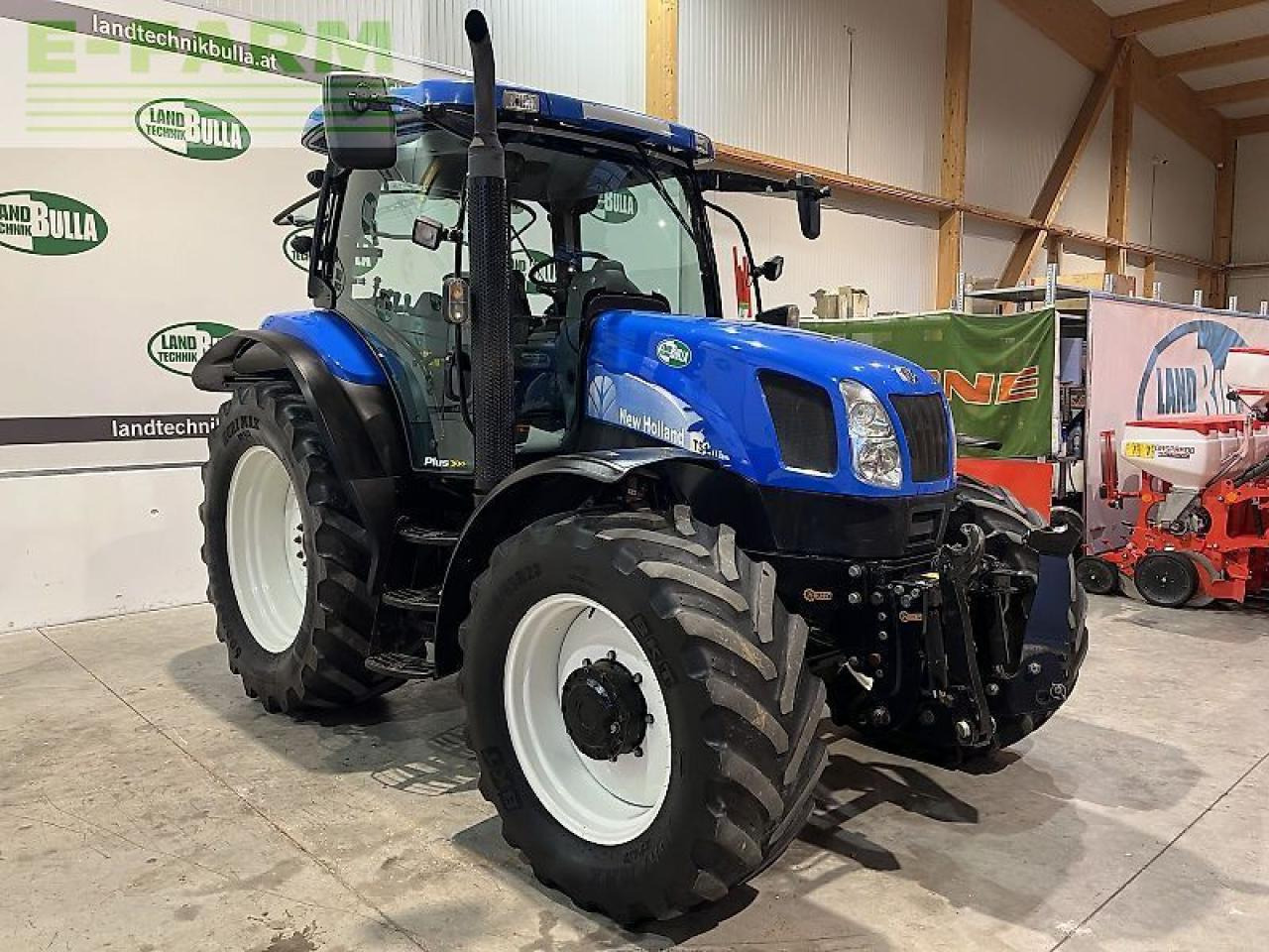 New Holland ts 115 - Traktor: gambar 4 New Holland ts 115 - Traktor: gambar 4