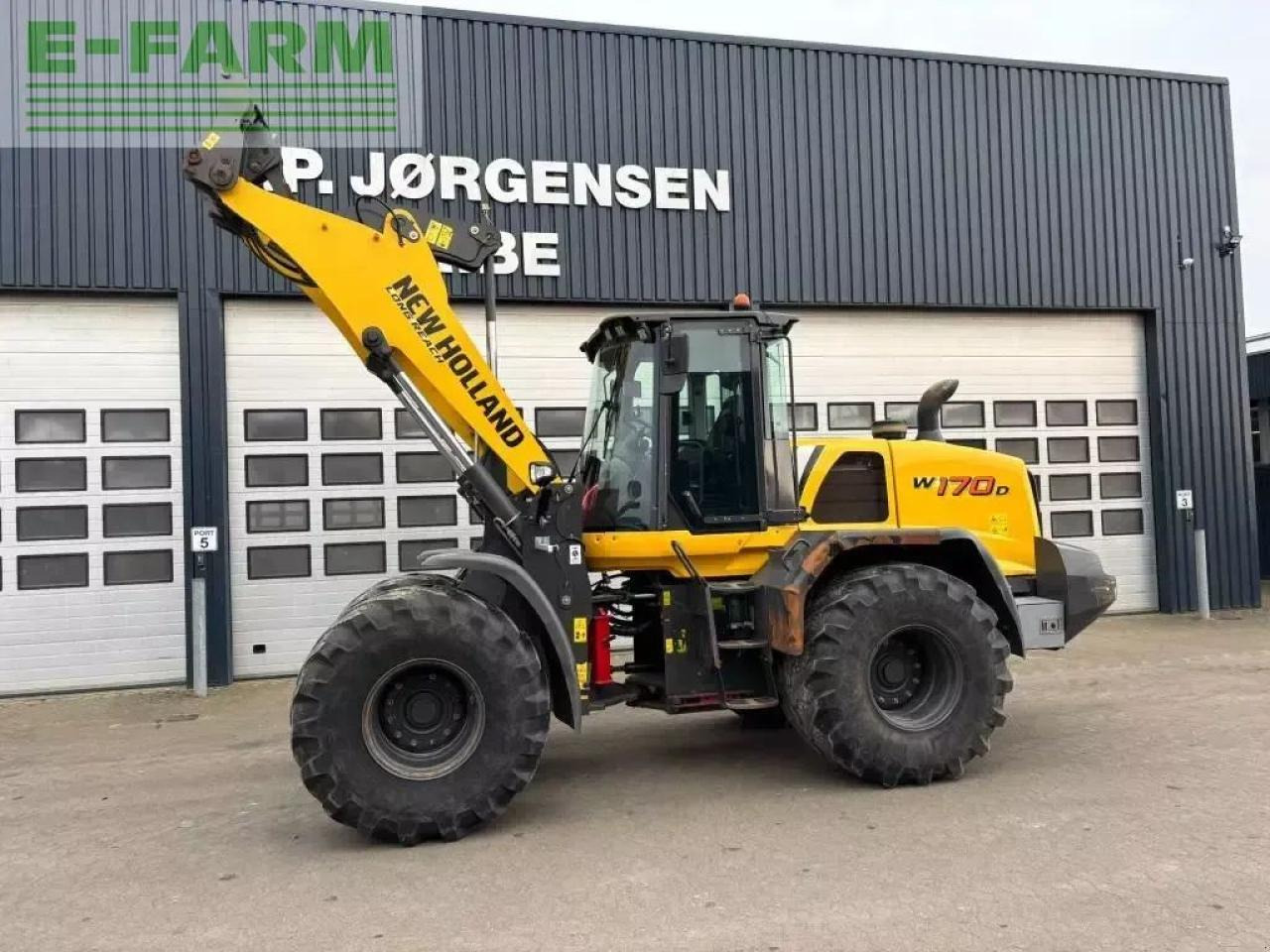 New Holland w 170 d lr - Ekskavator mini: gambar 3 New Holland w 170 d lr - Ekskavator mini: gambar 3