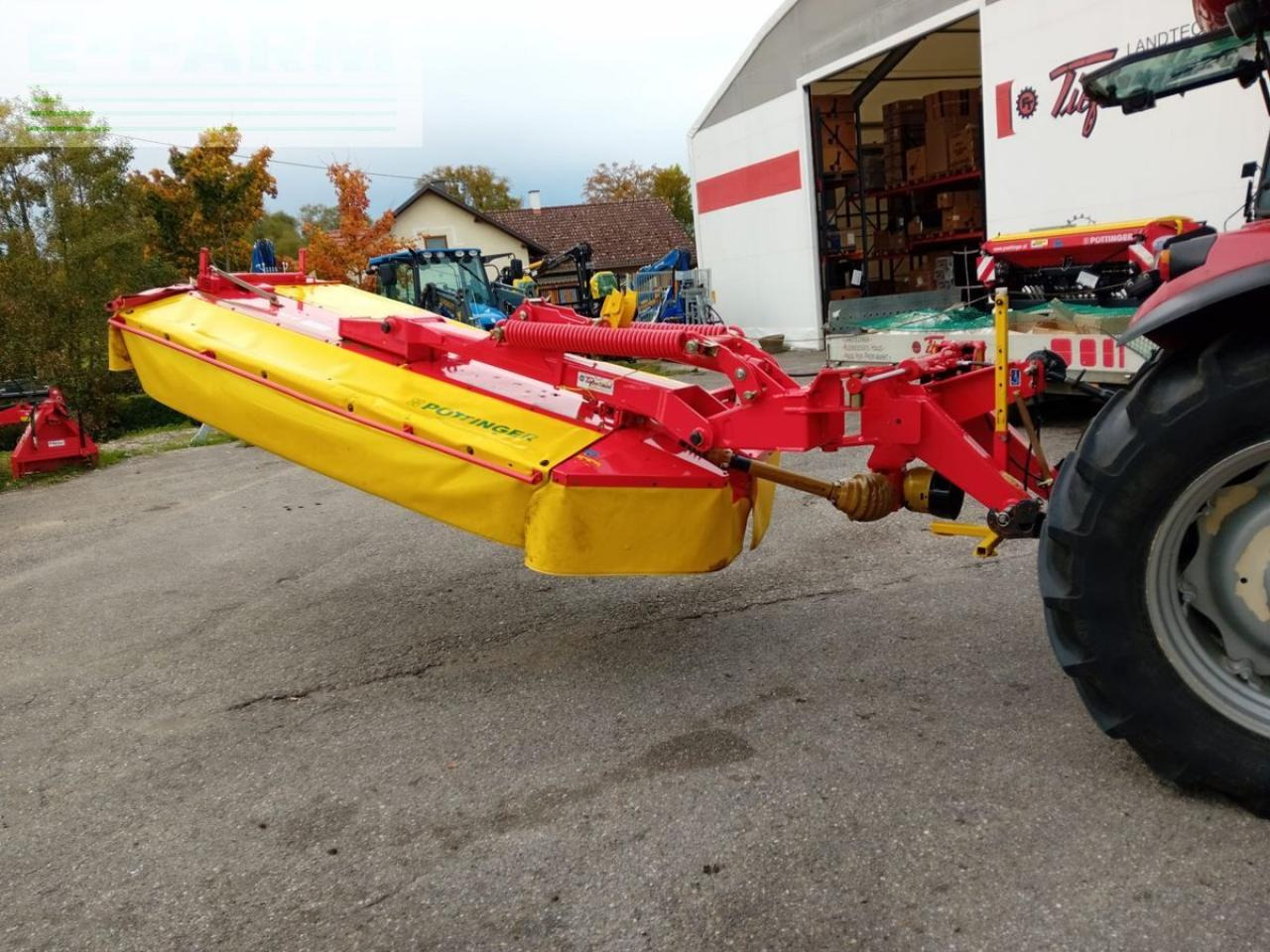 Pöttinger novacat 302 h - Mesin pemotong padang rumput: gambar 1 Pöttinger novacat 302 h - Mesin pemotong padang rumput: gambar 1