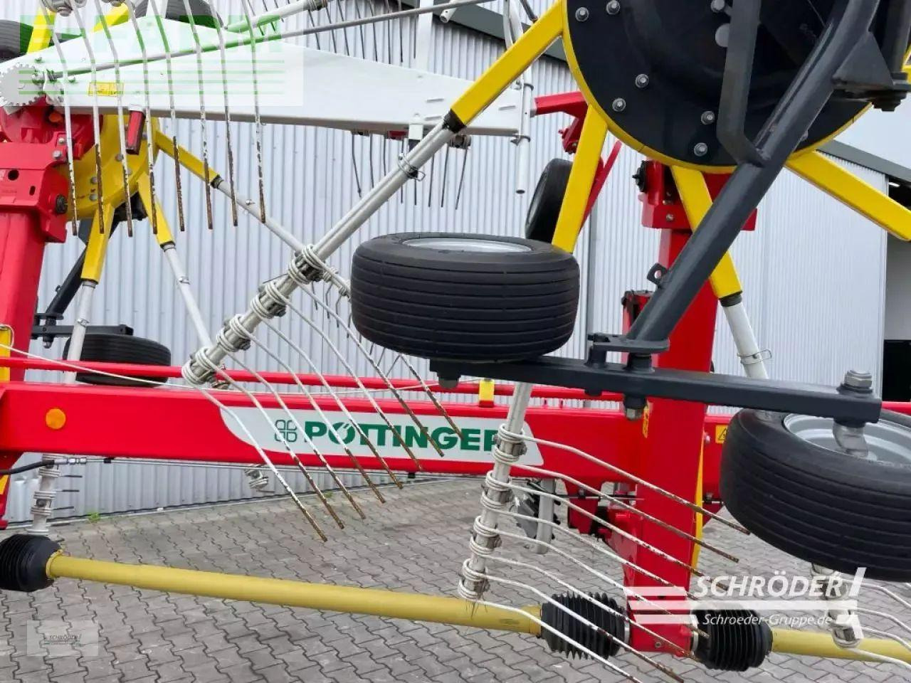 Pöttinger top 652 - Tedder/ Menyapu: gambar 5 Pöttinger top 652 - Tedder/ Menyapu: gambar 5