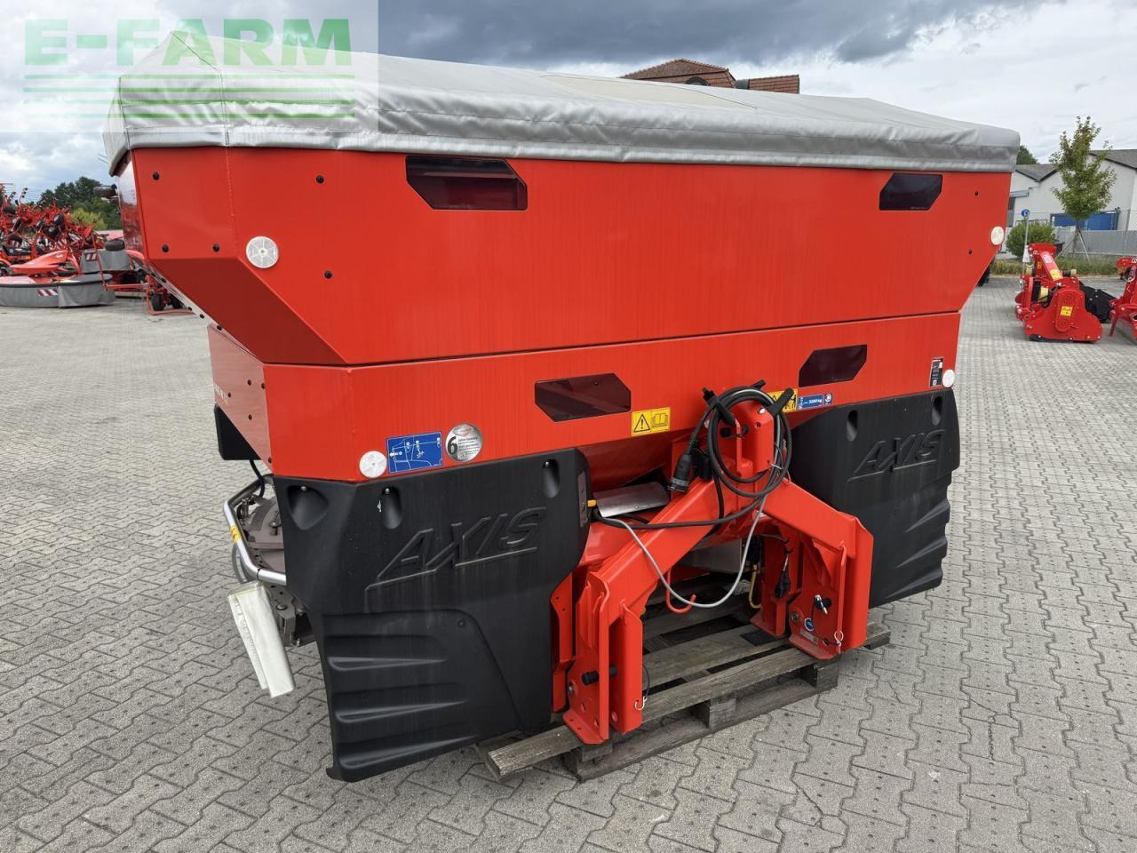 Rauch m 30.2 emc+w isobus - Penyebar pupuk: gambar 4 Rauch m 30.2 emc+w isobus - Penyebar pupuk: gambar 4