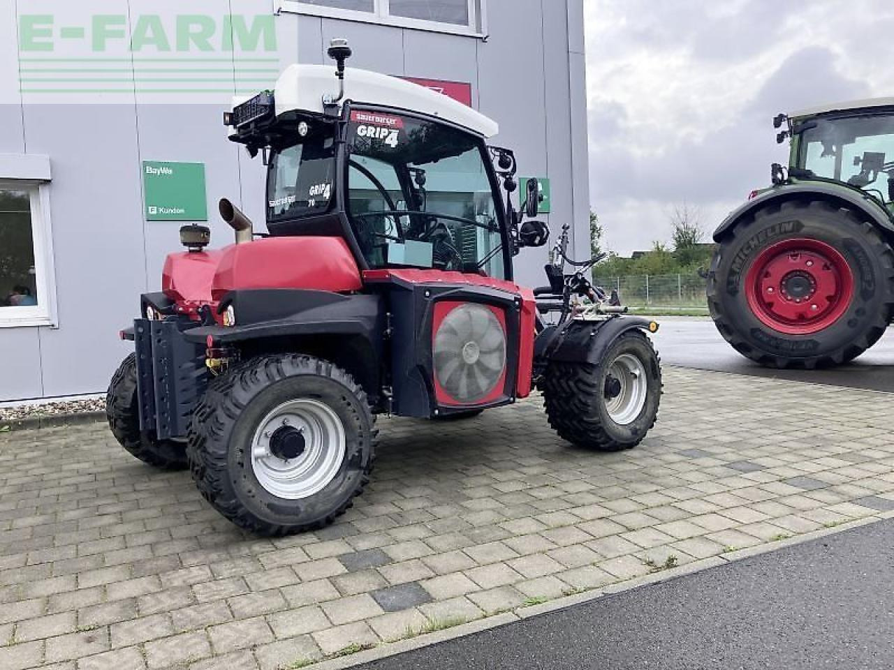 Sauerburger kg- grip 4-70 - Traktor: gambar 2 Sauerburger kg- grip 4-70 - Traktor: gambar 2