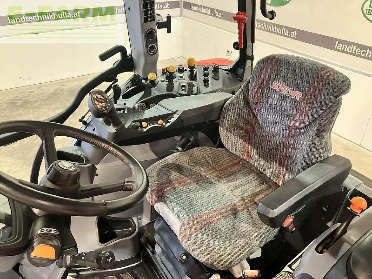 Traktor Steyr 4120 multi (stage v): gambar 17