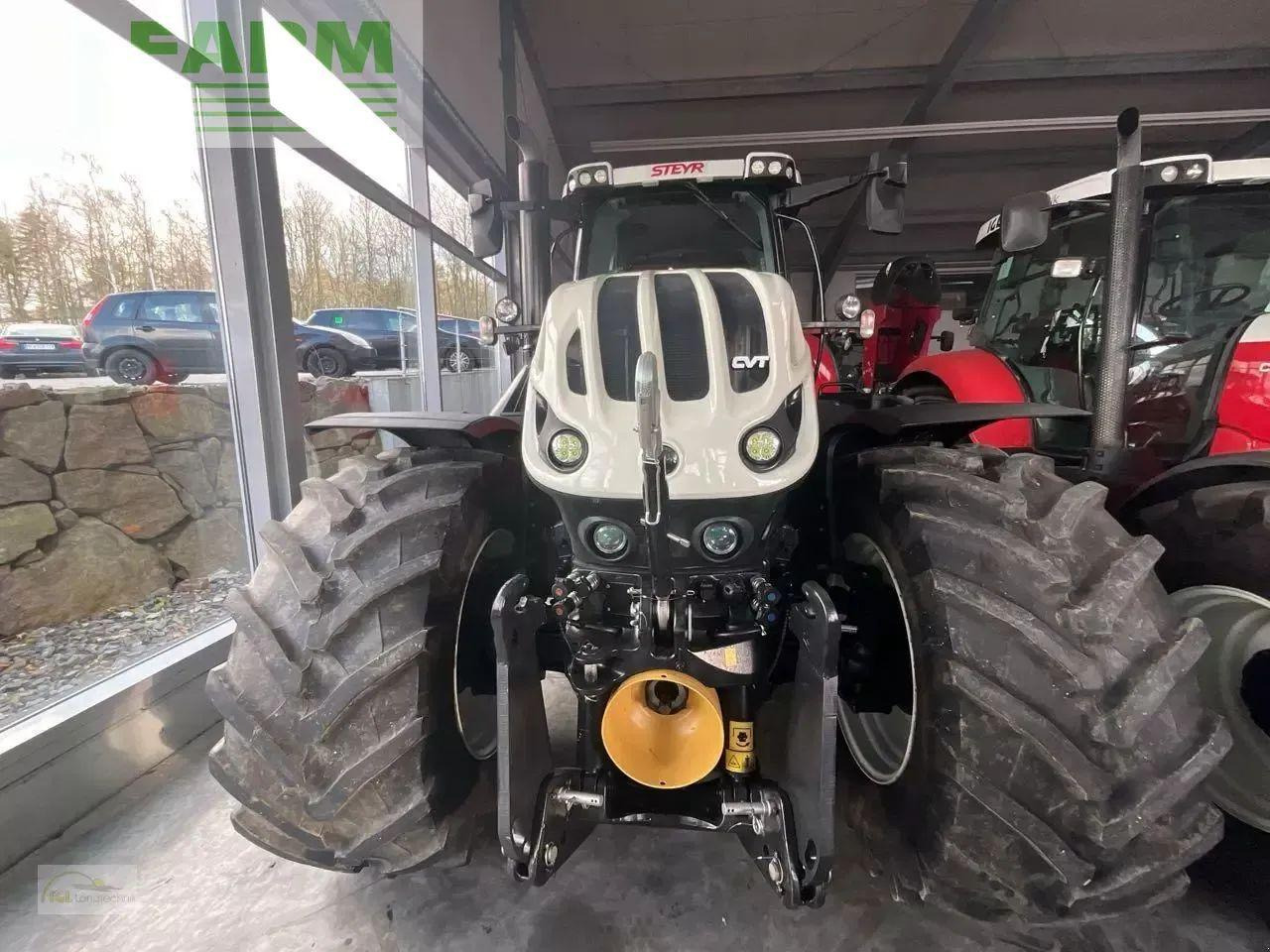 Steyr terrus 6300 cvt CVT - Traktor: gambar 2 Steyr terrus 6300 cvt CVT - Traktor: gambar 2