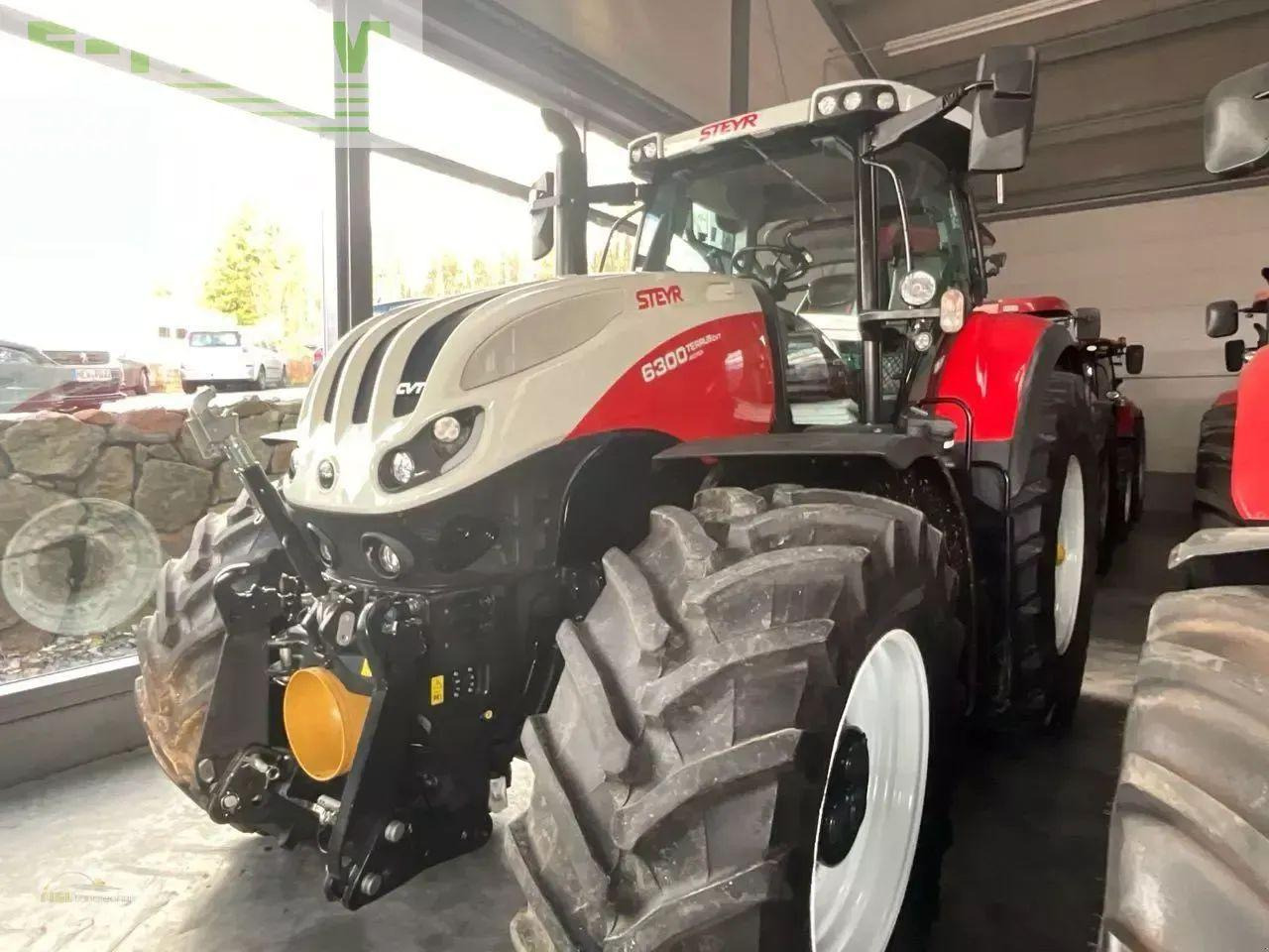 Steyr terrus 6300 cvt CVT - Traktor: gambar 3 Steyr terrus 6300 cvt CVT - Traktor: gambar 3