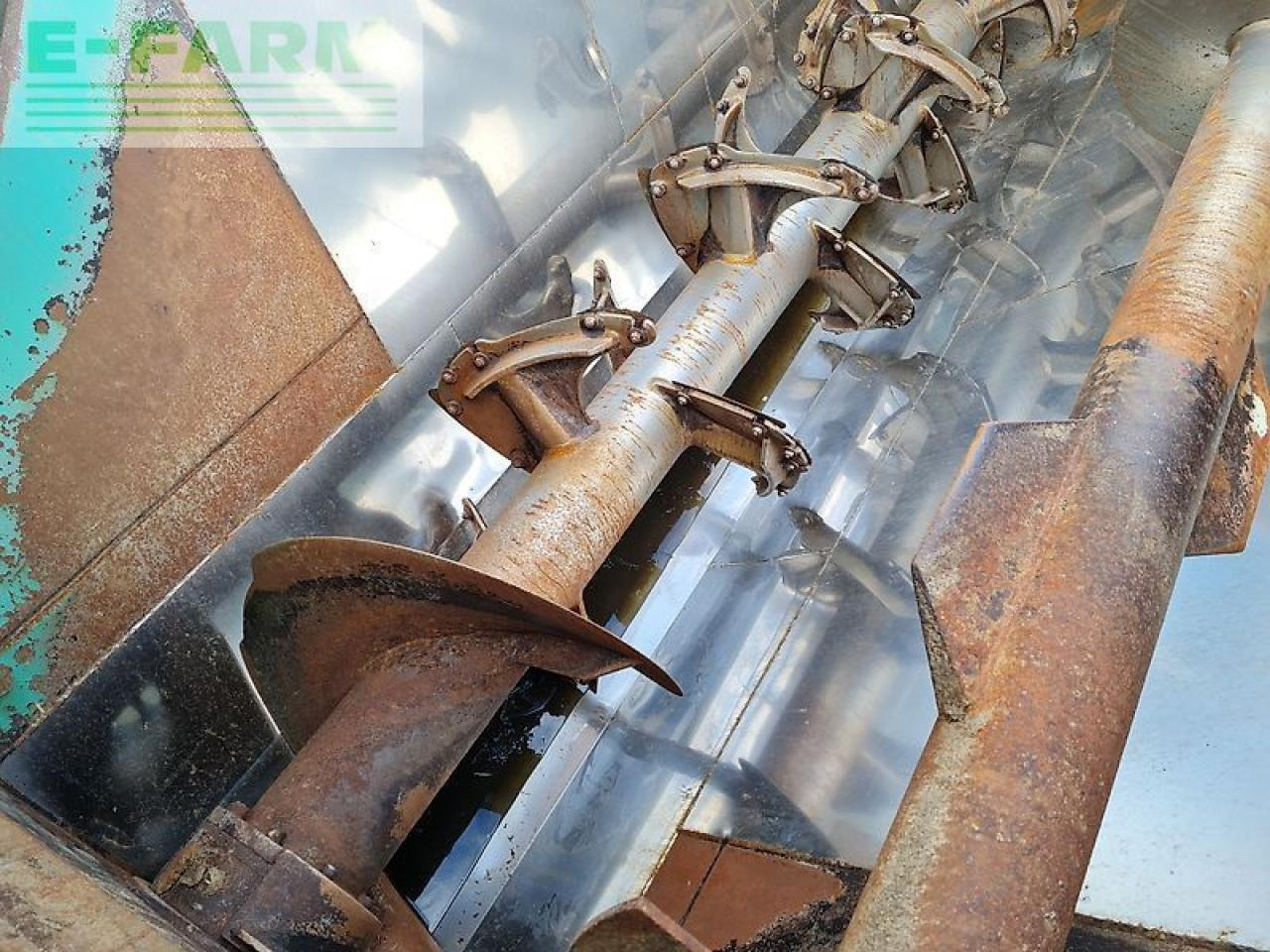 Peralatan ternak Storti greyhound 20 m3 horizontaal zelfrijder: gambar 7 Peralatan ternak Storti greyhound 20 m3 horizontaal zelfrijder: gambar 7