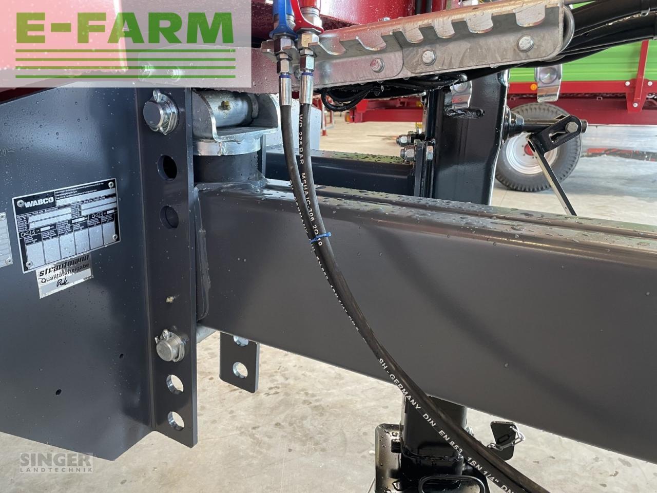 Trailer jungkit pertanian/ Tempat sampah Strautmann smk 1602: gambar 7