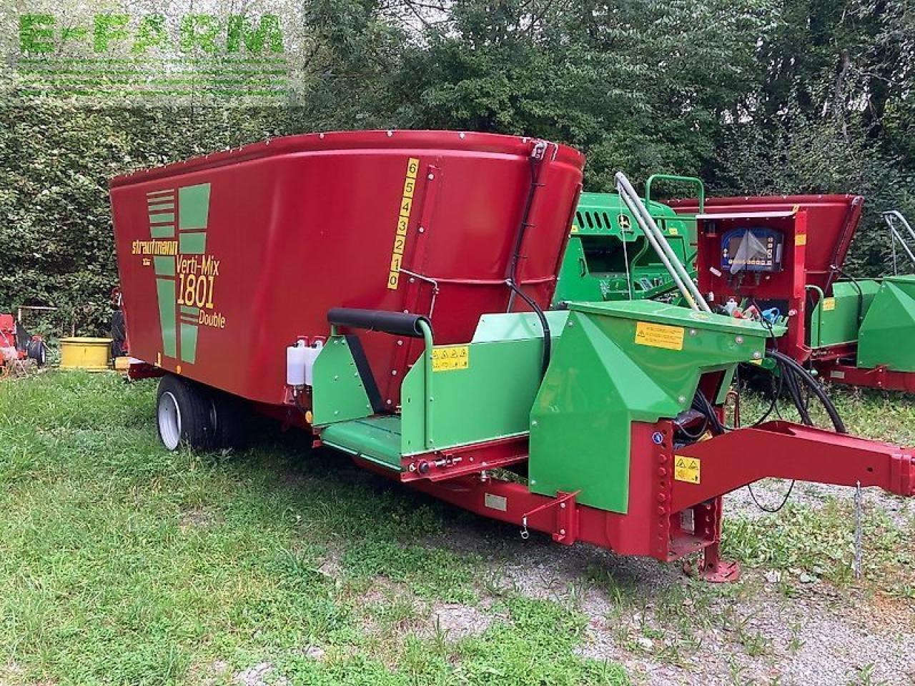 Strautmann verti-mix 1801 double - Peralatan ternak: gambar 1 Strautmann verti-mix 1801 double - Peralatan ternak: gambar 1