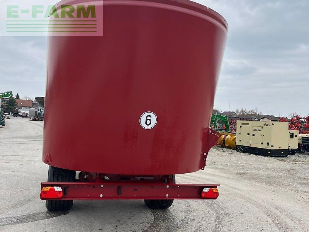 Strautmann verti mix 2401 double - Peralatan ternak: gambar 5 Strautmann verti mix 2401 double - Peralatan ternak: gambar 5