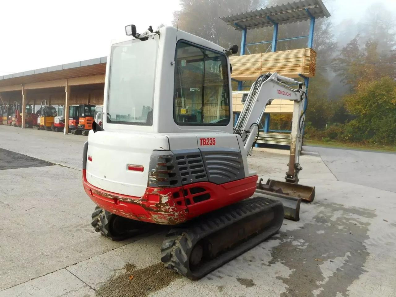 Takeuchi tb 235 ( 3.530kg ) hydr. sw + 3 löffel - Ekskavator mini: gambar 4 Takeuchi tb 235 ( 3.530kg ) hydr. sw + 3 löffel - Ekskavator mini: gambar 4