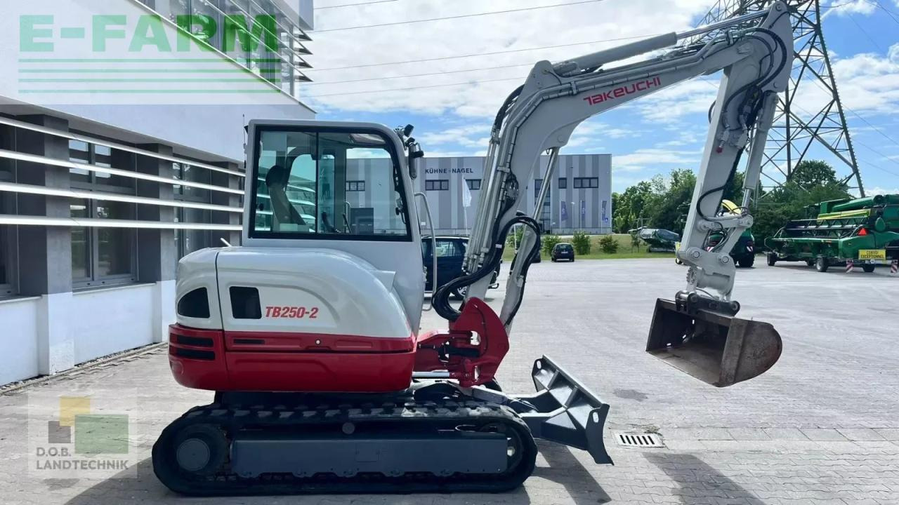 Takeuchi tb 250 - Ekskavator mini: gambar 4 Takeuchi tb 250 - Ekskavator mini: gambar 4