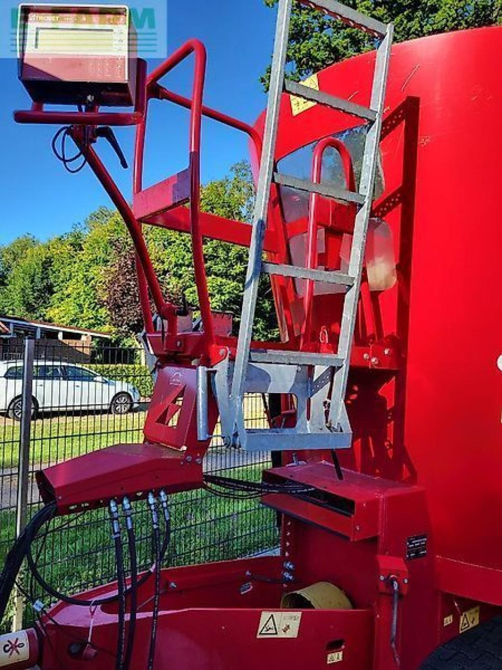 Trioliet 1-1200 silomix - Peralatan ternak: gambar 4 Trioliet 1-1200 silomix - Peralatan ternak: gambar 4