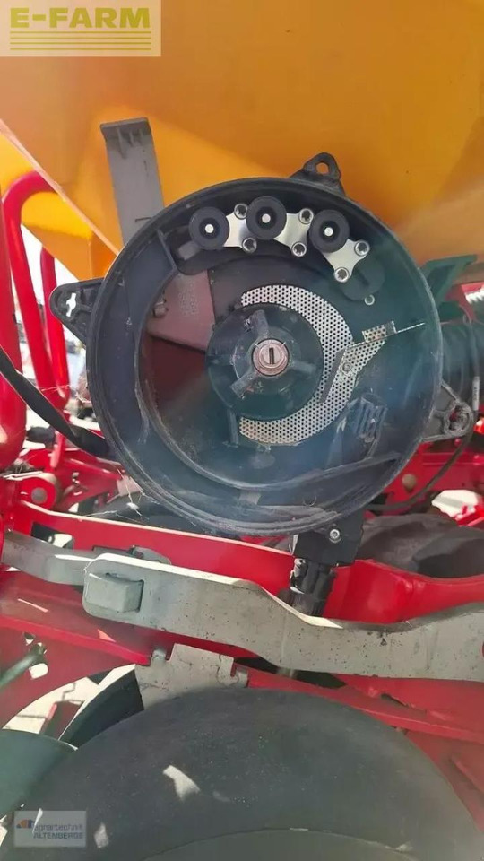 Penabur presisi Väderstad tempo f8 / tpf 8: gambar 15 Penabur presisi Väderstad tempo f8 / tpf 8: gambar 15