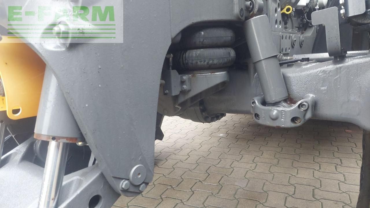 Valtra T 174 - Traktor: gambar 2 Valtra T 174 - Traktor: gambar 2