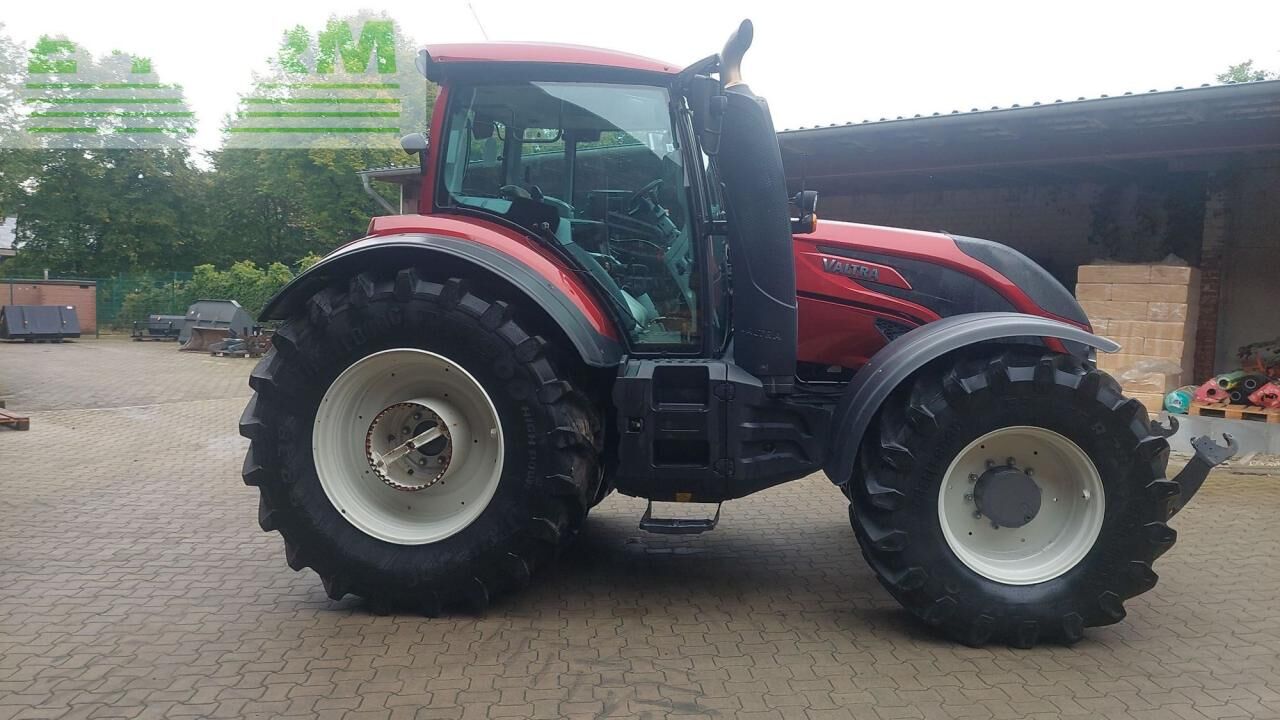 Valtra T 174 - Traktor: gambar 5 Valtra T 174 - Traktor: gambar 5