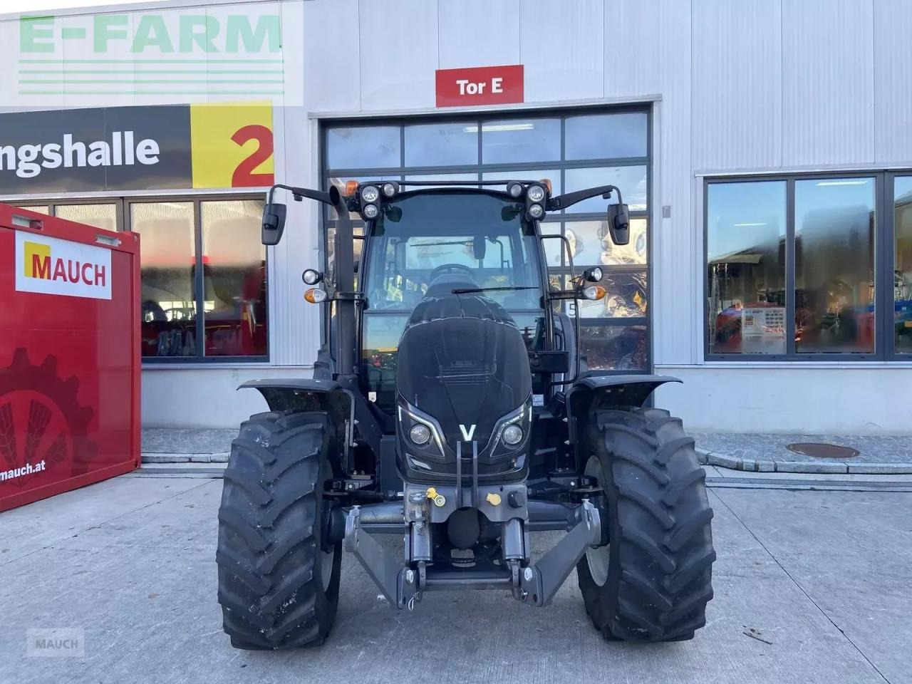 Valtra a 114 - Traktor: gambar 2 Valtra a 114 - Traktor: gambar 2