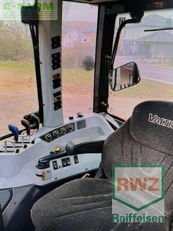 Valtra a85 - Traktor: gambar 5 Valtra a85 - Traktor: gambar 5