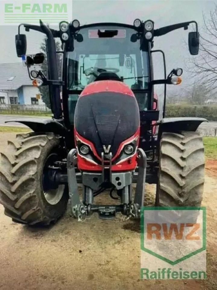 Valtra a85 - Traktor: gambar 1 Valtra a85 - Traktor: gambar 1