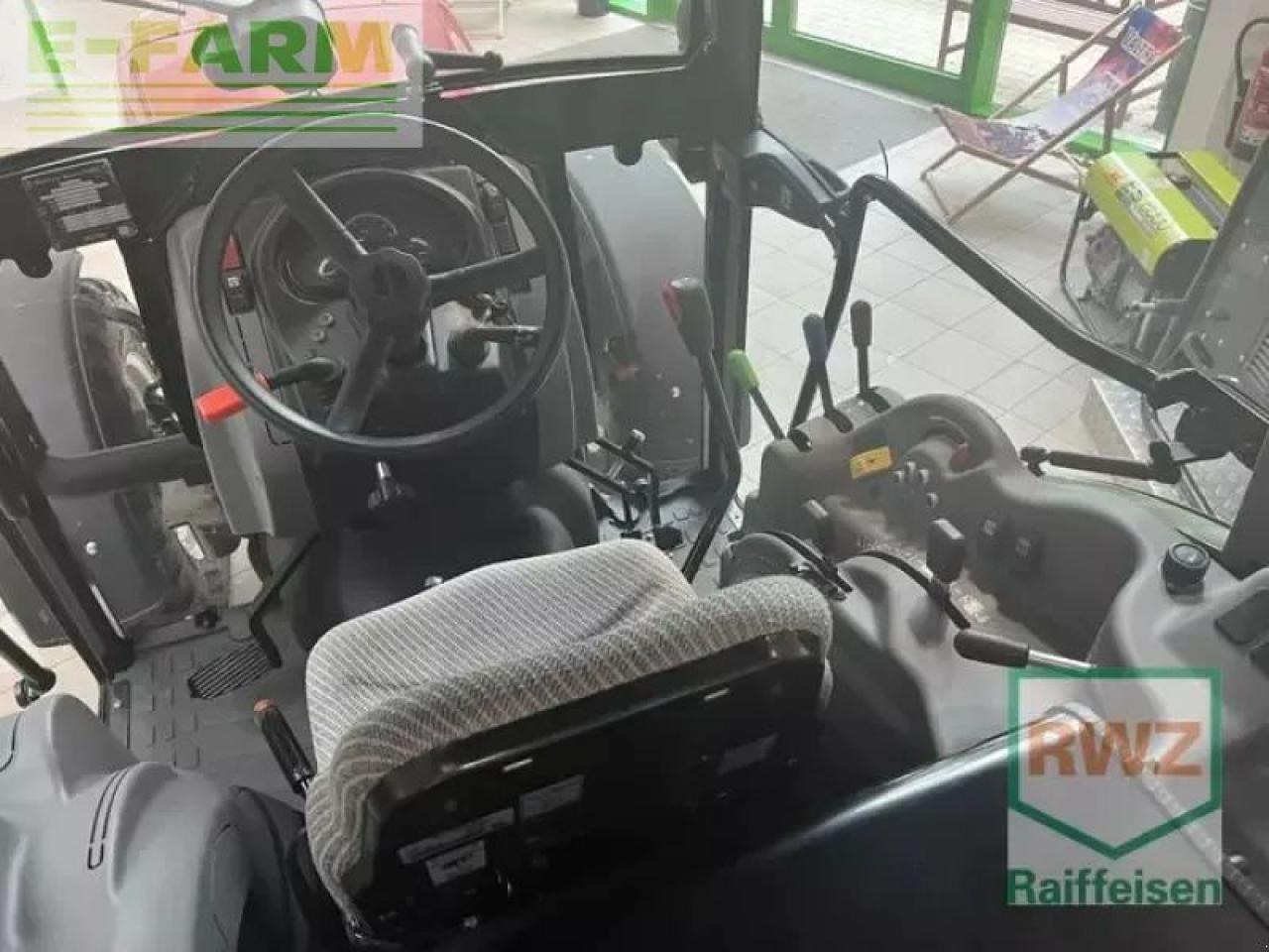 Valtra f105s 2d3 - Traktor: gambar 5 Valtra f105s 2d3 - Traktor: gambar 5
