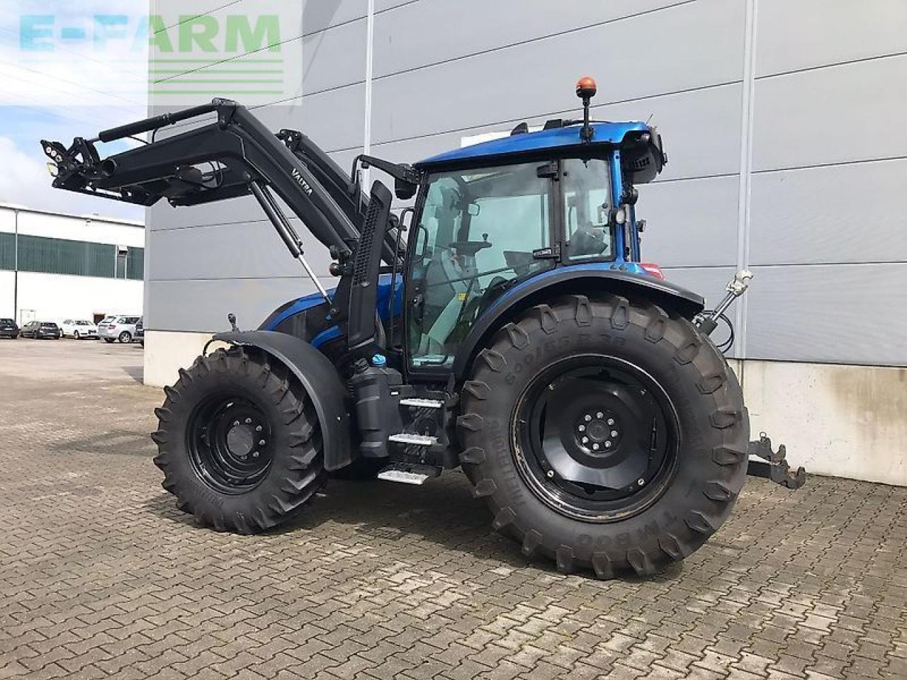 Valtra g135 - Traktor: gambar 3 Valtra g135 - Traktor: gambar 3