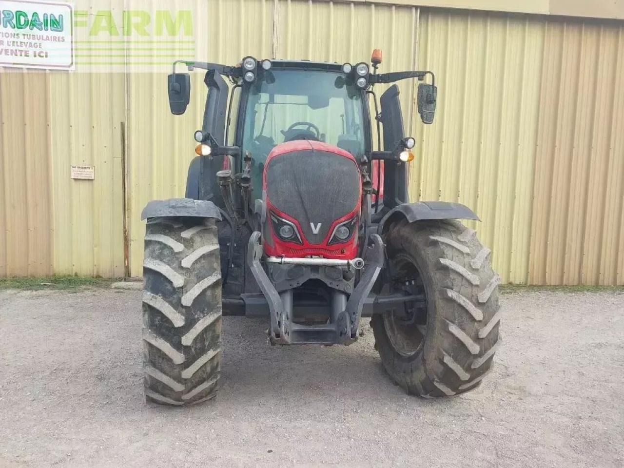 Valtra n 174 - Traktor: gambar 4 Valtra n 174 - Traktor: gambar 4