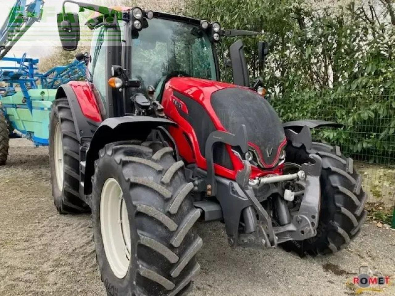 Valtra n135 - Traktor: gambar 1 Valtra n135 - Traktor: gambar 1