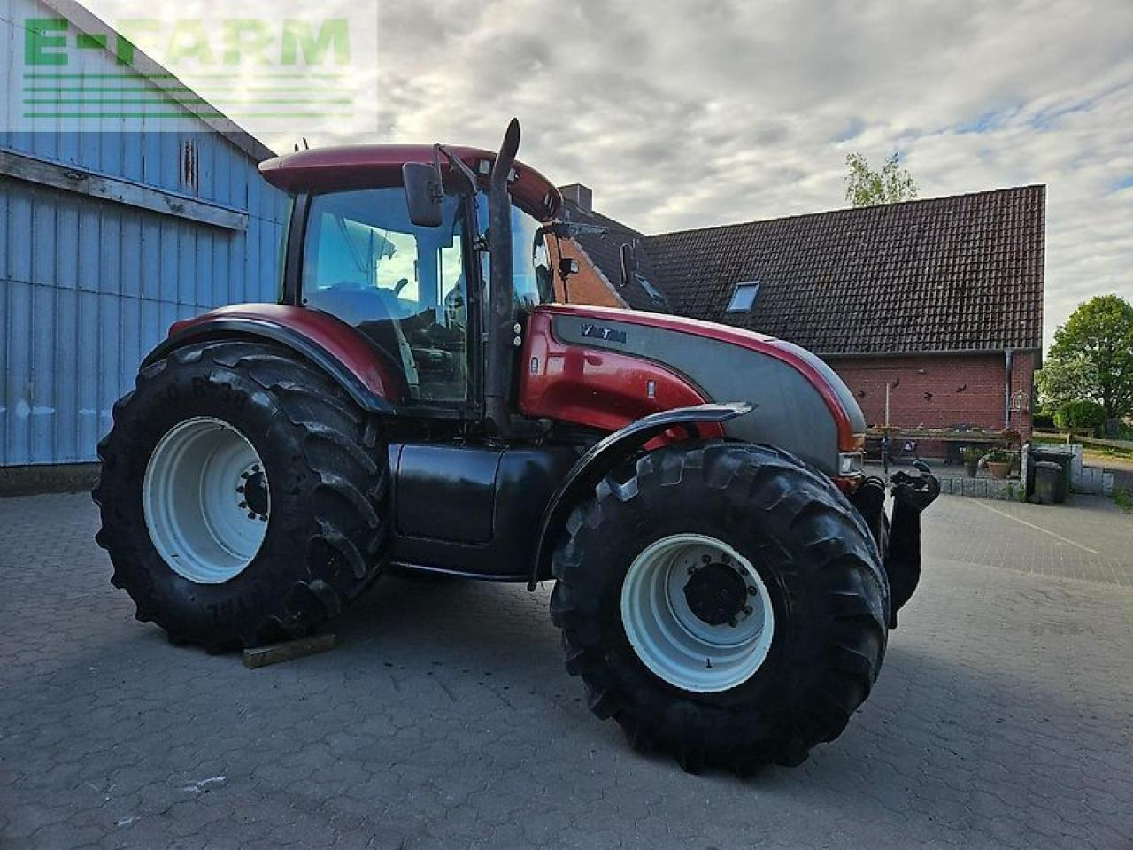 Valtra s 280 - Traktor: gambar 2 Valtra s 280 - Traktor: gambar 2