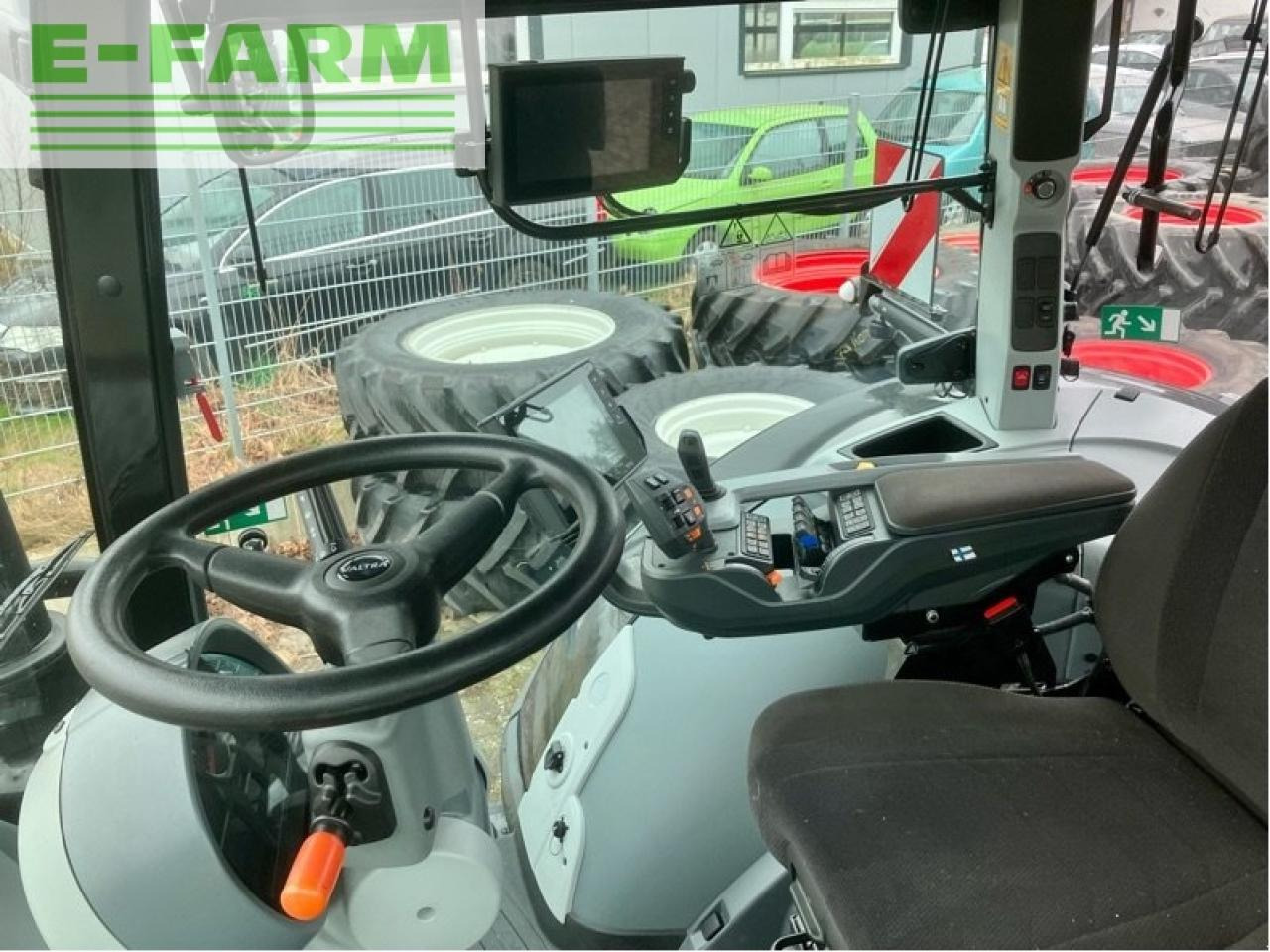 Valtra s324 smarttouch mr19 - Traktor: gambar 4 Valtra s324 smarttouch mr19 - Traktor: gambar 4