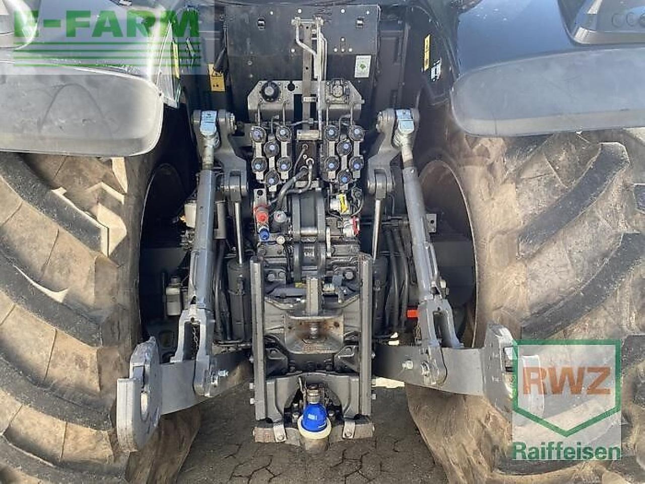 Valtra s394 - Traktor: gambar 4 Valtra s394 - Traktor: gambar 4