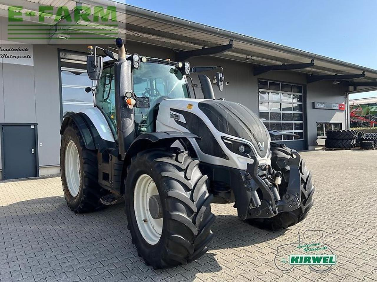 Valtra t 214 direct Direct - Traktor: gambar 1 Valtra t 214 direct Direct - Traktor: gambar 1