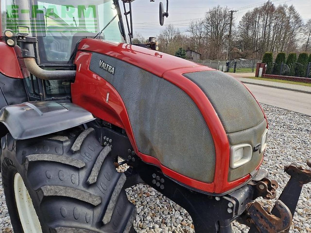 Traktor Valtra t120: gambar 19