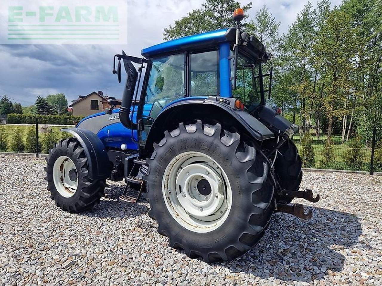 Valtra t131 hitech HiTech - Traktor: gambar 4 Valtra t131 hitech HiTech - Traktor: gambar 4