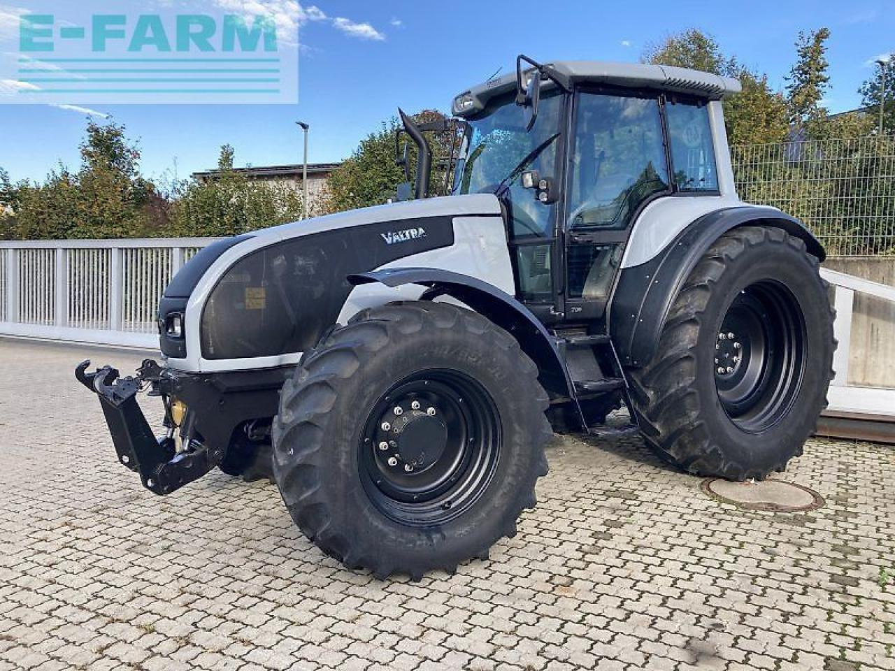Valtra t170 - Traktor: gambar 2 Valtra t170 - Traktor: gambar 2