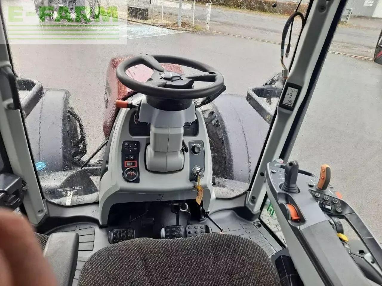 Valtra t214a - Traktor: gambar 4 Valtra t214a - Traktor: gambar 4