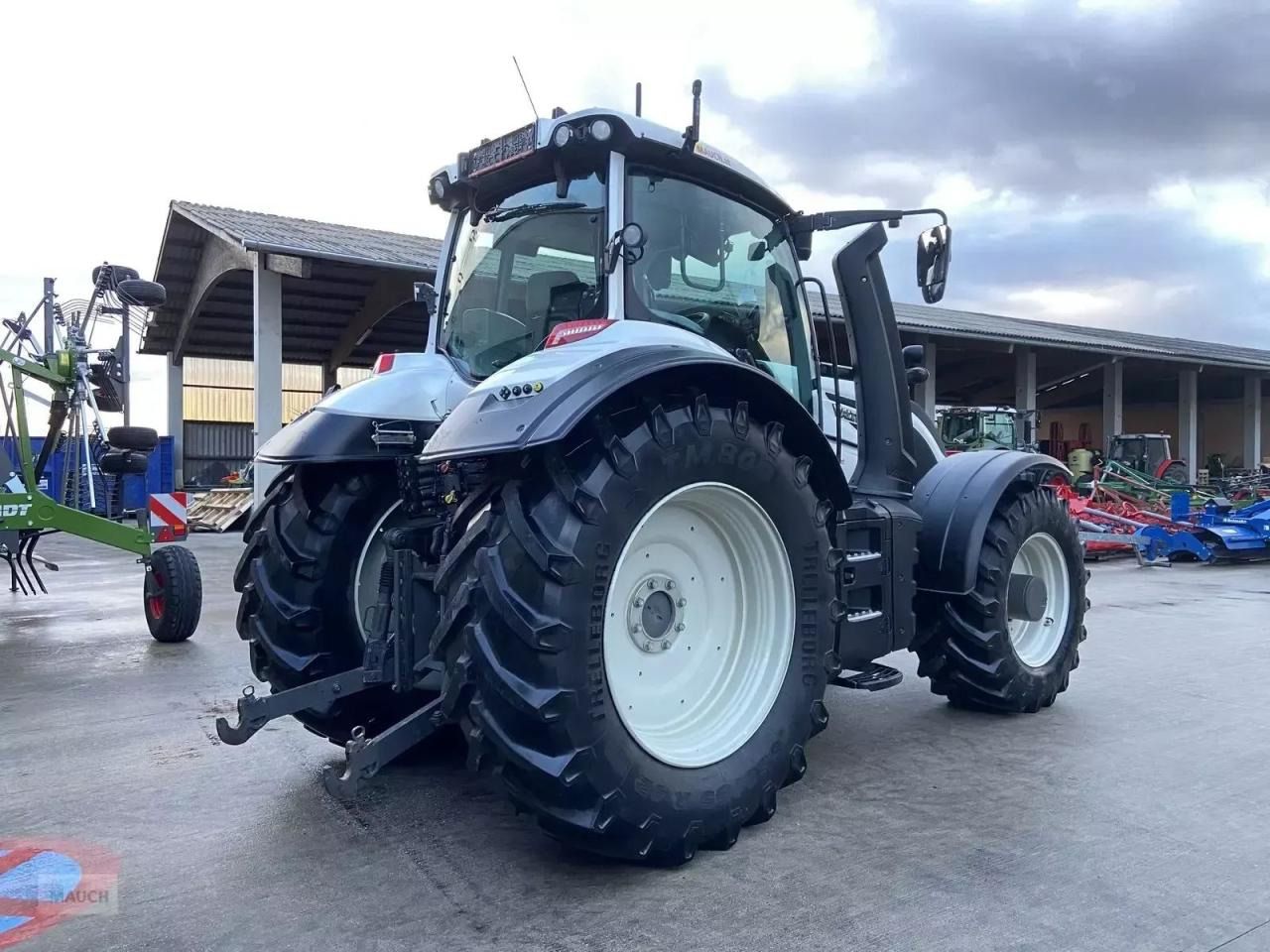 Valtra t215 direct Direct - Traktor: gambar 5 Valtra t215 direct Direct - Traktor: gambar 5