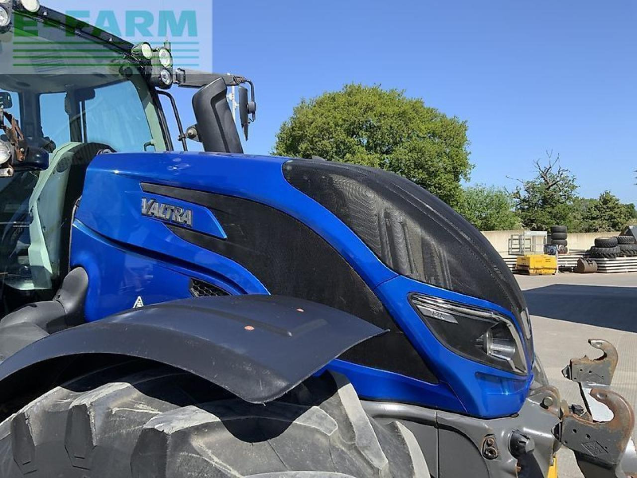 Traktor Valtra t234 direct twin track reverse drive tractor (st23213) Direct: gambar 12