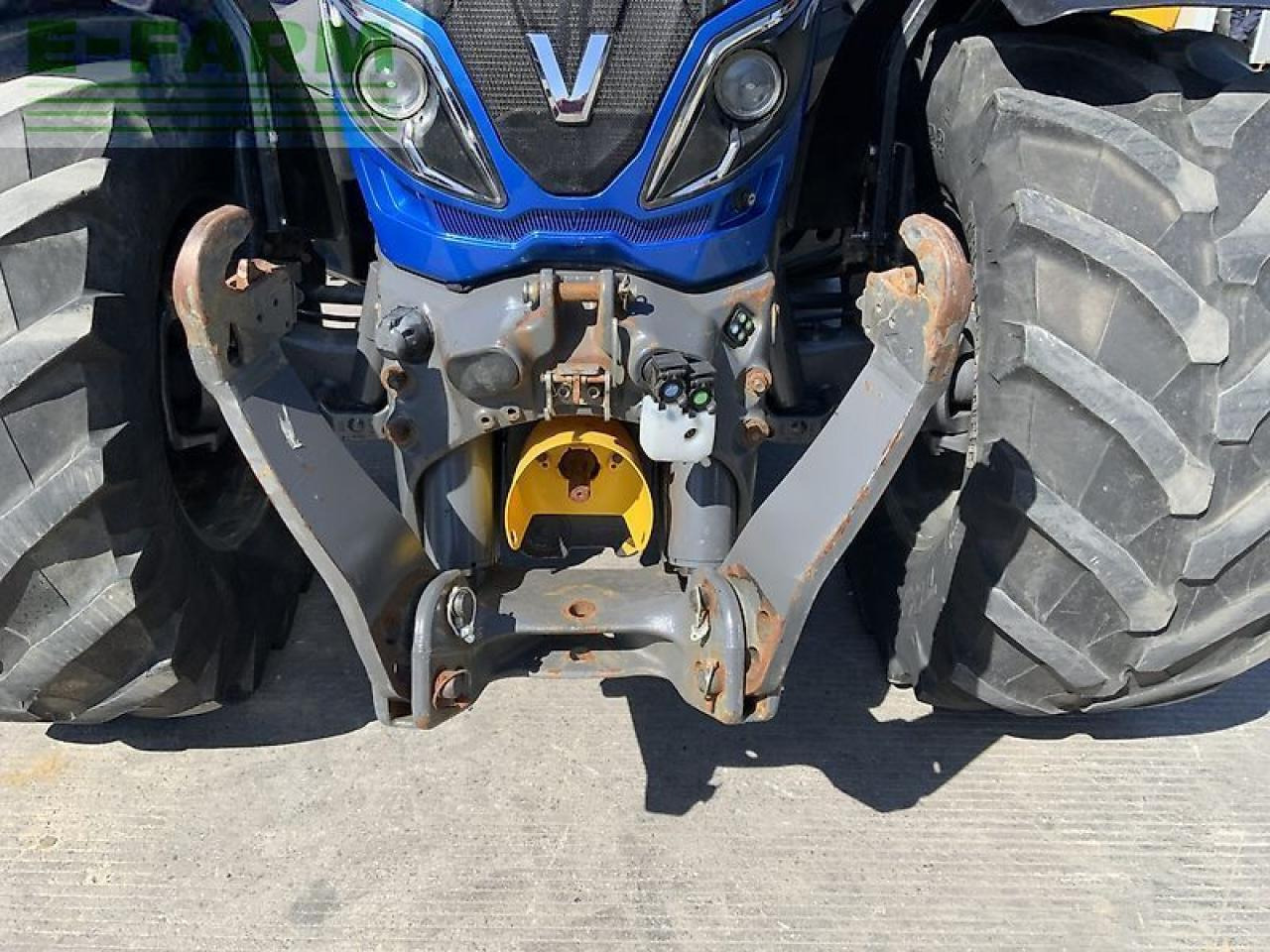 Traktor Valtra t234 direct twin track reverse drive tractor (st23213) Direct: gambar 13