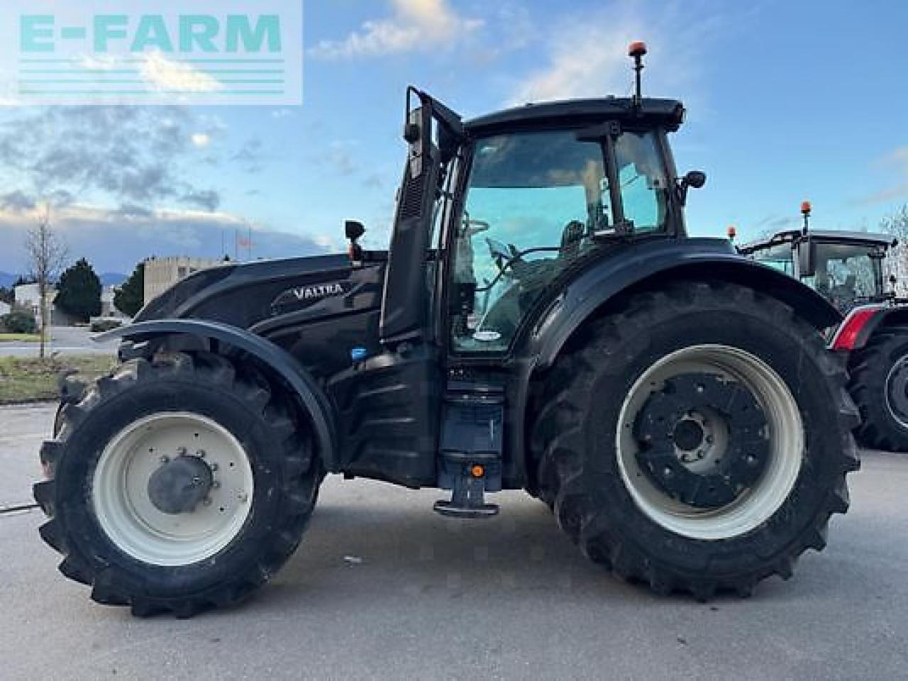 Valtra t254v - Traktor: gambar 4 Valtra t254v - Traktor: gambar 4