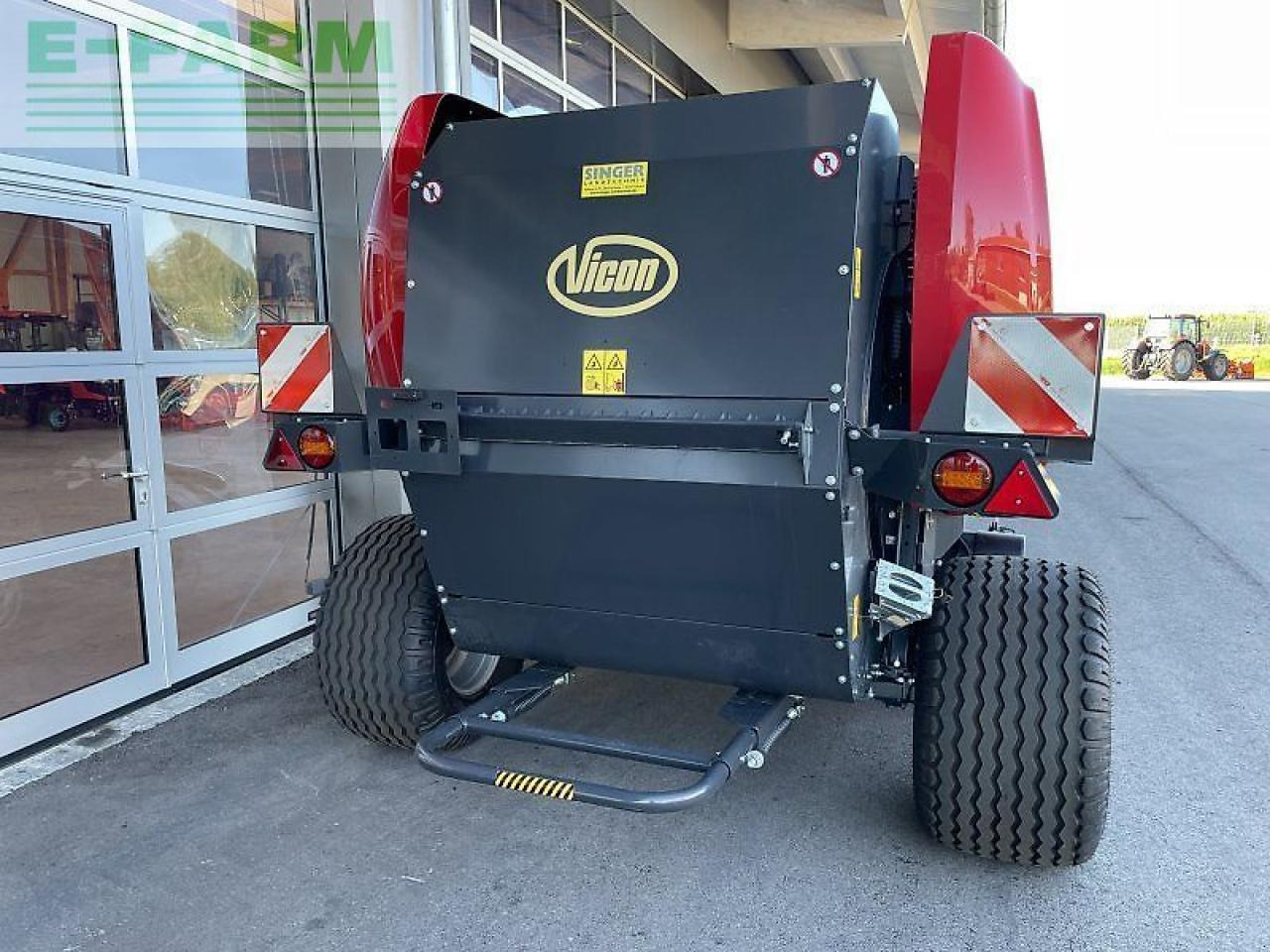 Vicon rf 4225+ - Baler persegi: gambar 4 Vicon rf 4225+ - Baler persegi: gambar 4