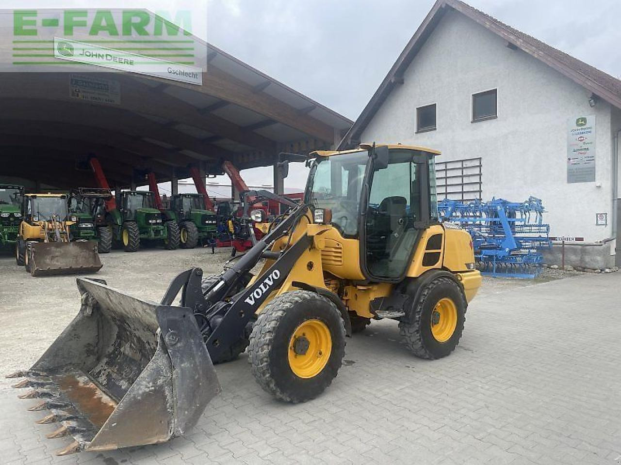 Volvo l 25f - Ekskavator mini: gambar 1 Volvo l 25f - Ekskavator mini: gambar 1