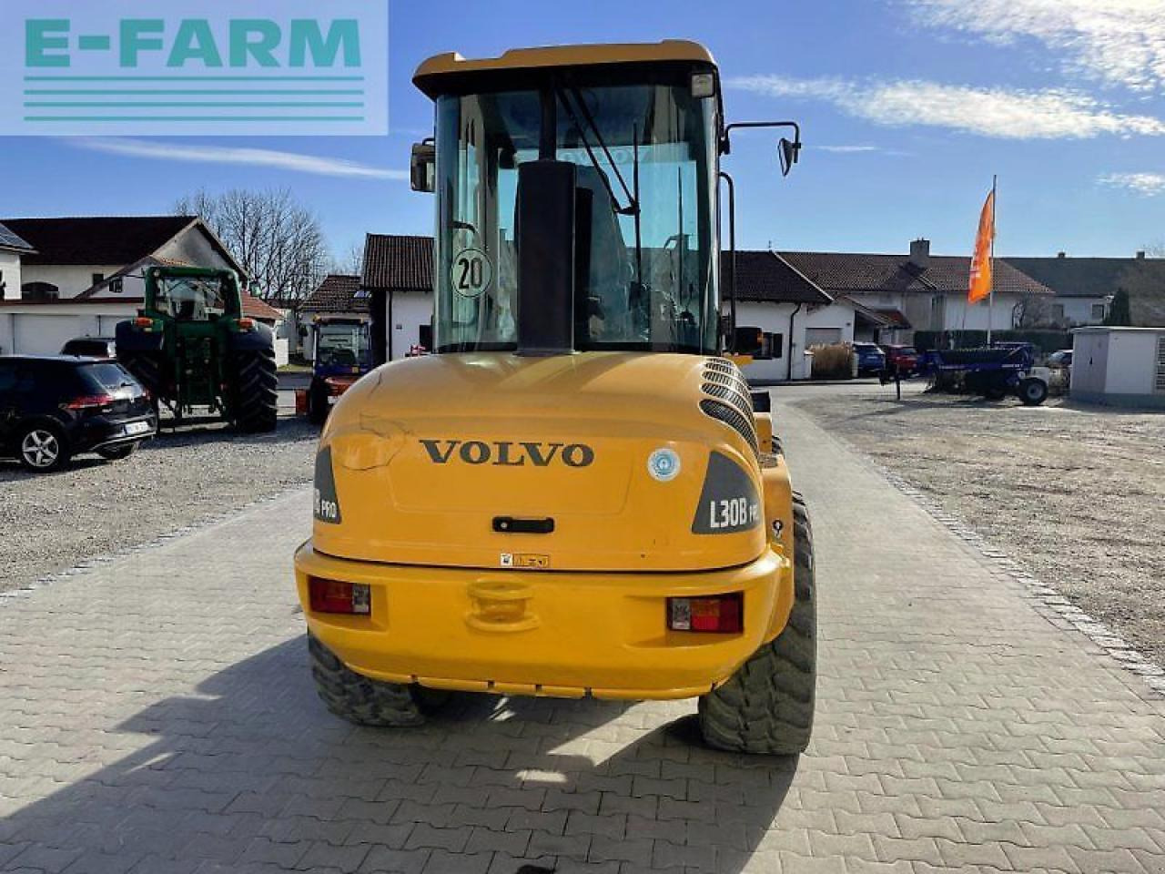 Volvo l 30b pro - Ekskavator mini: gambar 5 Volvo l 30b pro - Ekskavator mini: gambar 5