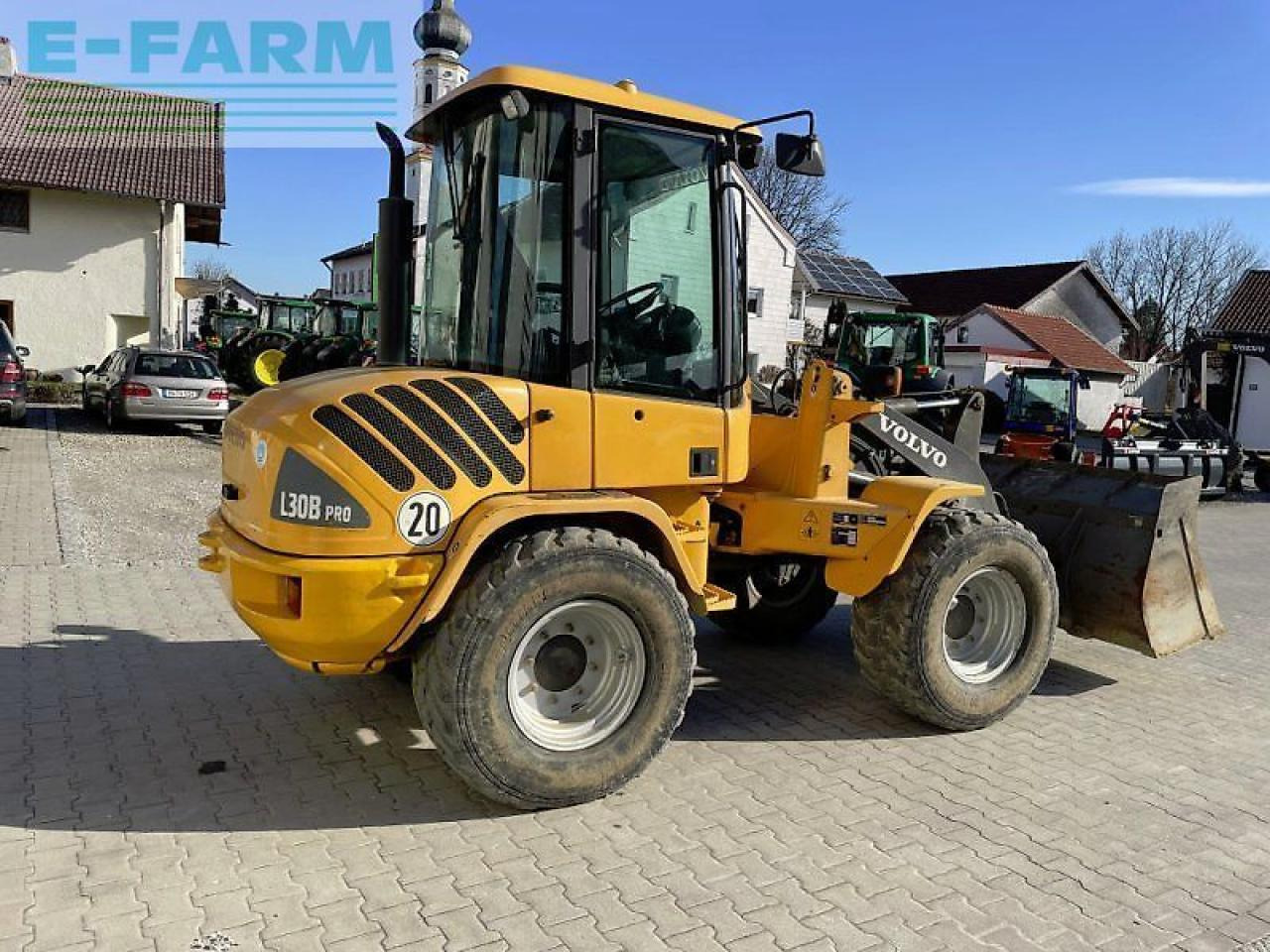 Volvo l 30b pro - Ekskavator mini: gambar 3 Volvo l 30b pro - Ekskavator mini: gambar 3