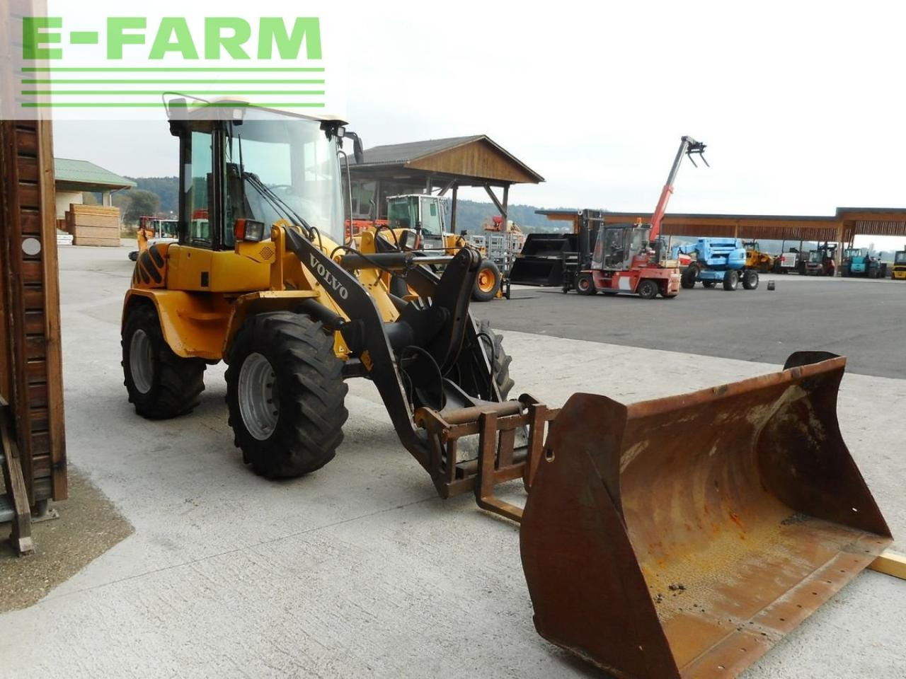 Volvo l35b-z/s ( 6.650kg ) - Ekskavator mini: gambar 5 Volvo l35b-z/s ( 6.650kg ) - Ekskavator mini: gambar 5