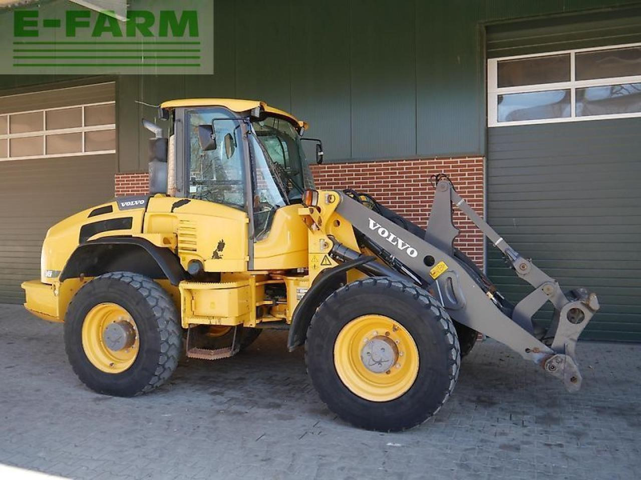 Volvo l45f - Ekskavator mini: gambar 1 Volvo l45f - Ekskavator mini: gambar 1