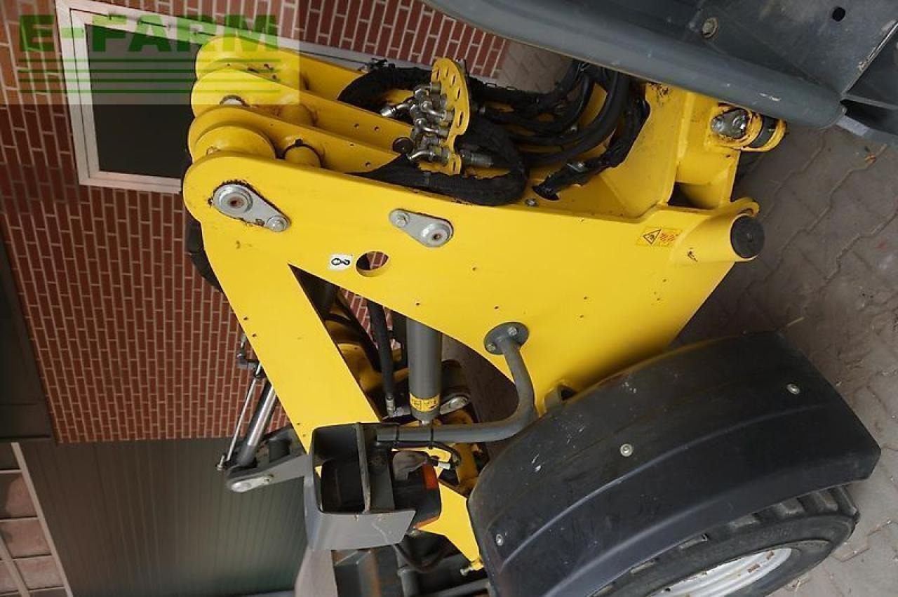 Weidemann wacker wl32 - Ekskavator mini: gambar 5 Weidemann wacker wl32 - Ekskavator mini: gambar 5